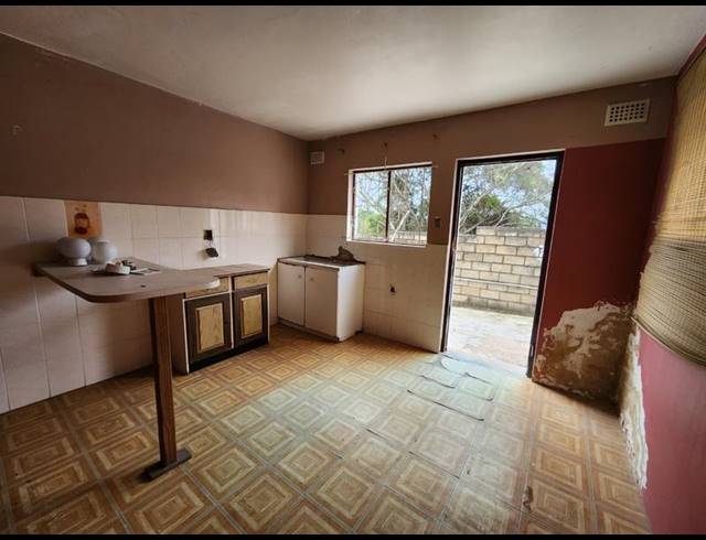 3 BEDROOM PROPERTY TO RENT IN SHALLCROSS